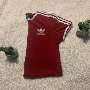🍄Adidas Red Tee Shirt🍄